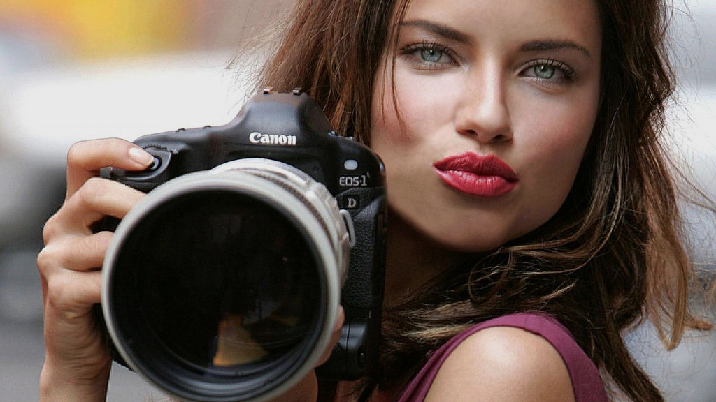 Кастинг: Модель / Актриса с модельной внешностью в рекламный ролик