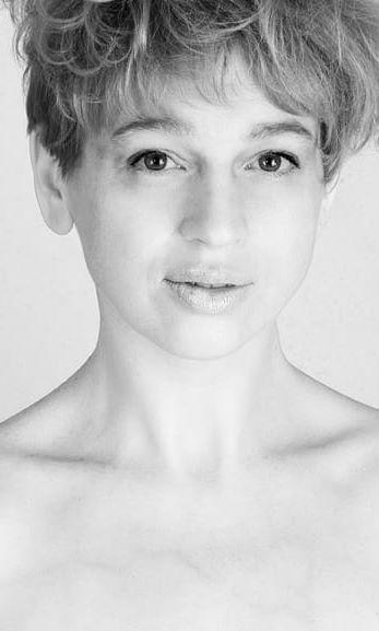 Елена Логвинюк